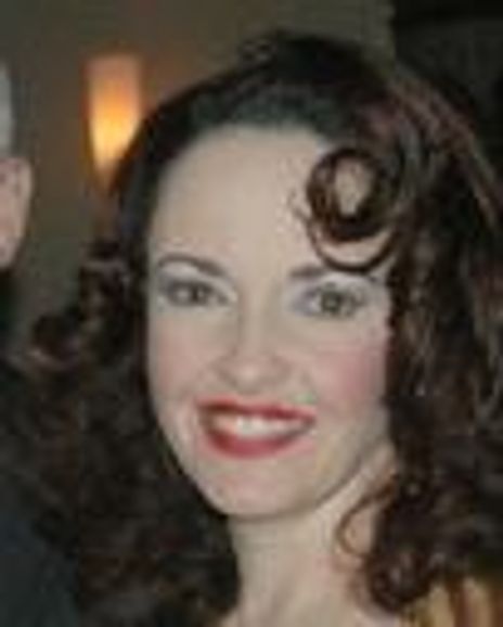 Michele Hoebee Headshot