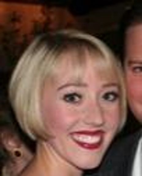 Kelly Sheehan Headshot