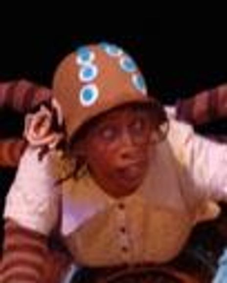 Pamela Shaddock Headshot