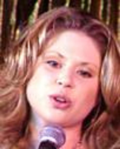 Lori Ann Strunk Headshot