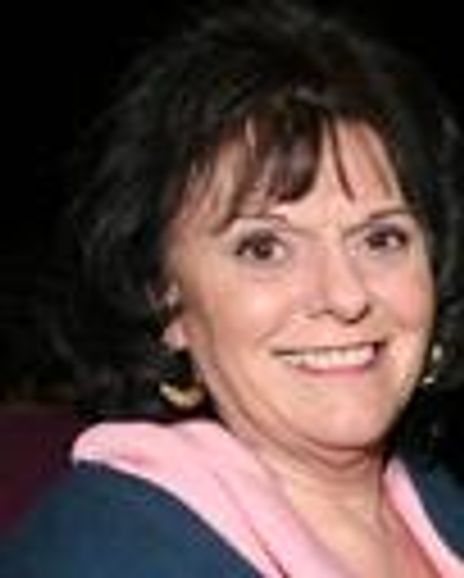 Pauline Nash Headshot