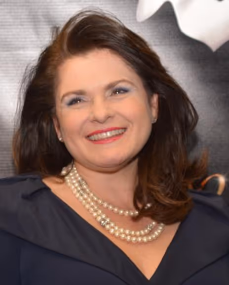 Michele McConnell Headshot