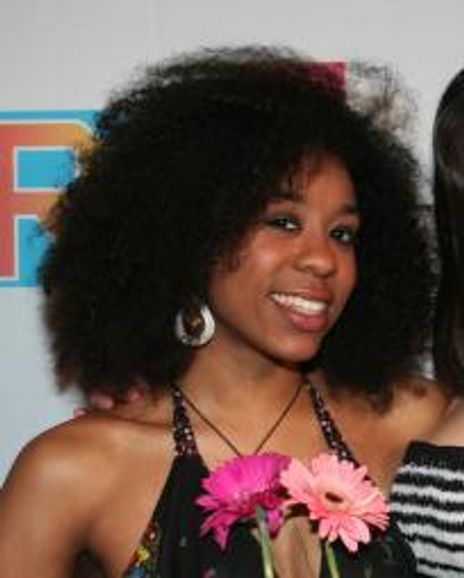 Maya Sharpe Headshot