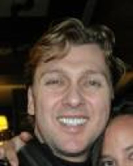 Warren Carlysle Headshot