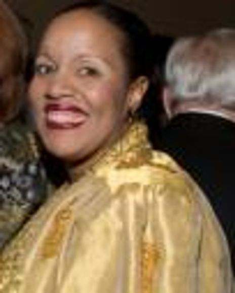 Cheryl Fisher Headshot