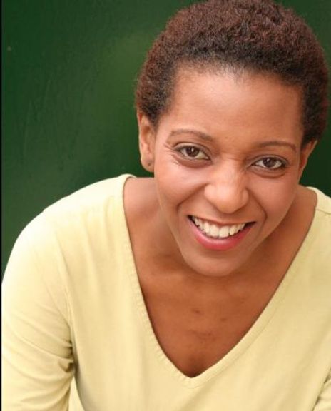 Neda Spears Headshot