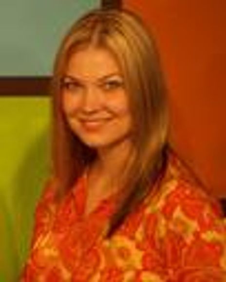 Kelly Stables Headshot