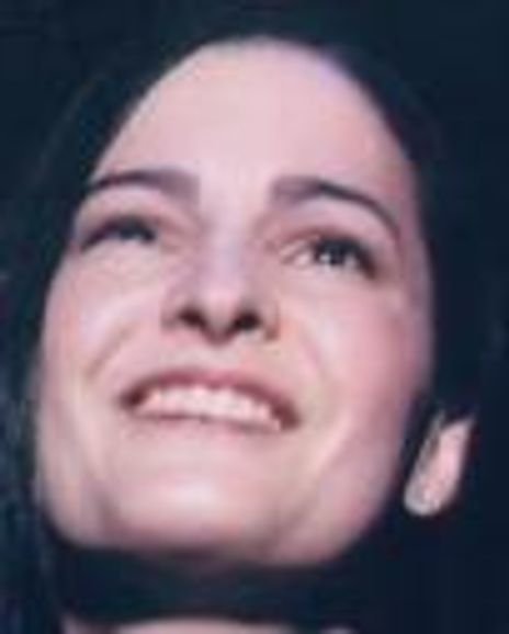 Ana Andracain Headshot