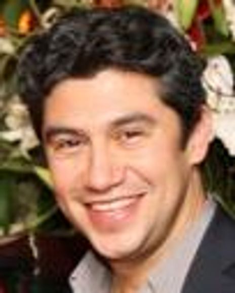 Louis Castro Headshot