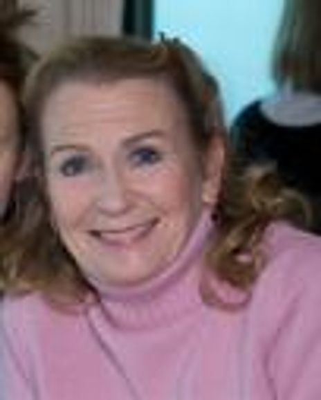 Melissa Caulfield Headshot