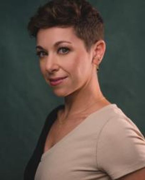 Alison Solomon Headshot