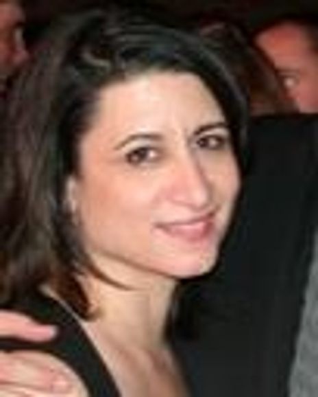 Denise Roberts Headshot