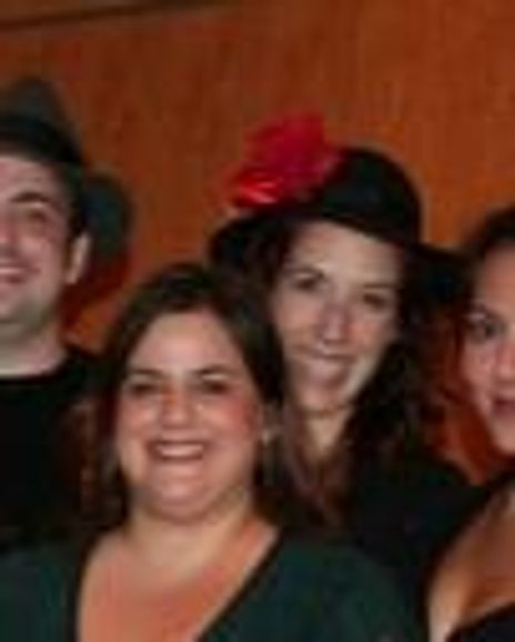 Betsy Sanders Headshot