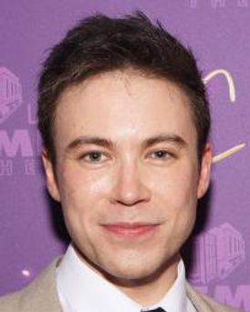 Carl Au Headshot