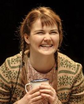 Hollie Taylor Headshot