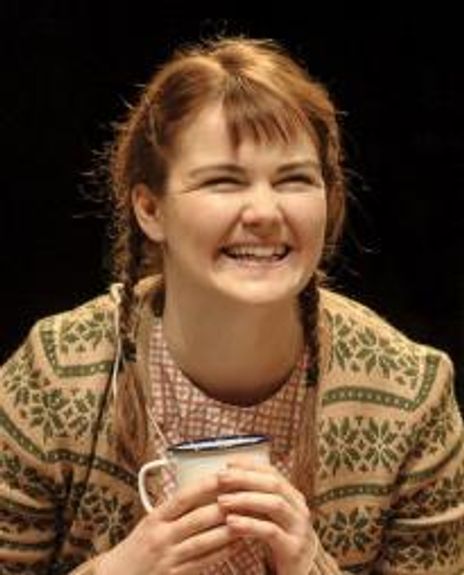 Hollie Taylor Headshot