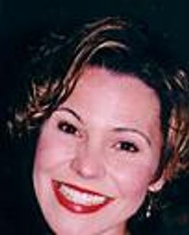 Amanda Watkins Headshot