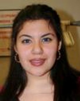 Amanda Castaños Headshot