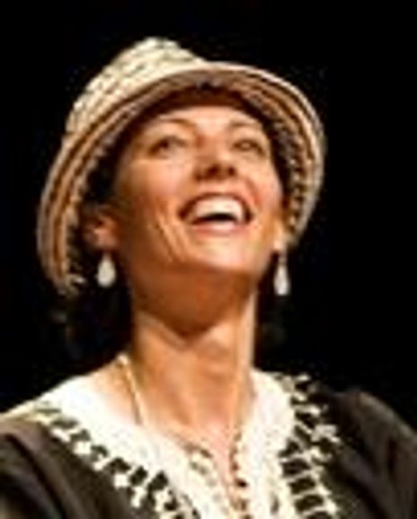 Suheir Hammad Headshot