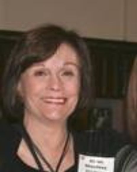 Vivian Shoolman Headshot