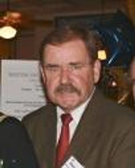 Henry Lukas Headshot