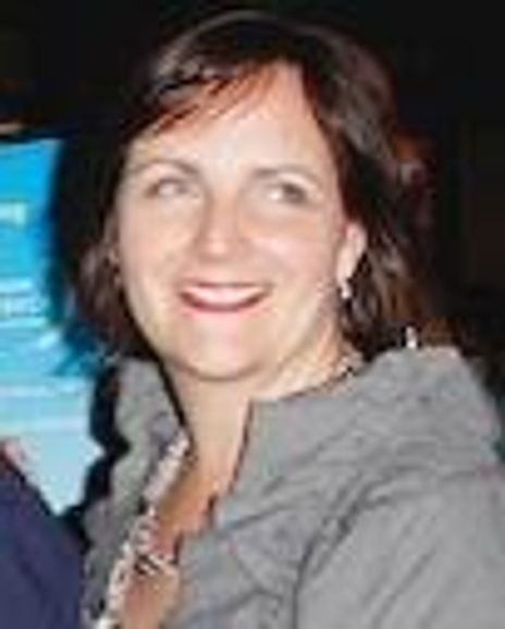 Sheila Ennis Headshot