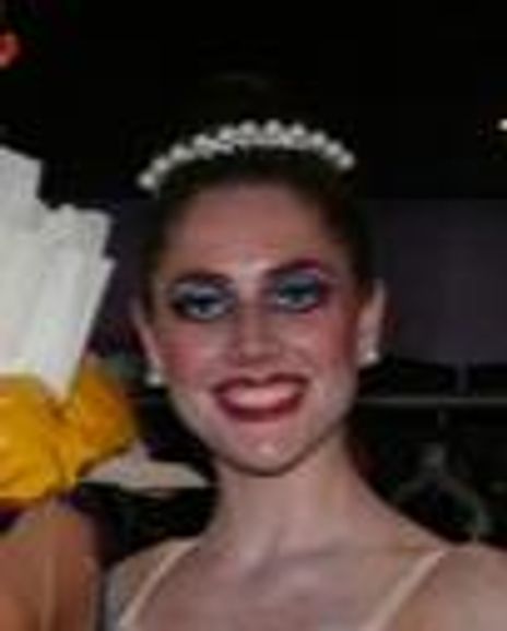 Amanda Schoppe Headshot