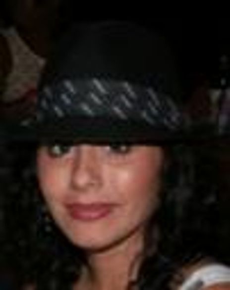 Michelle Araverna Headshot