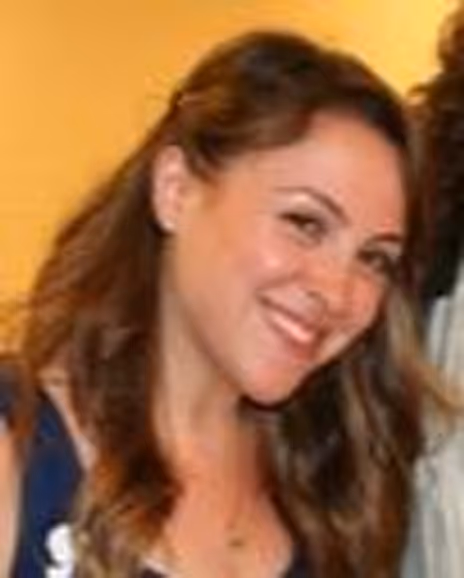 Dana Stiengold Headshot