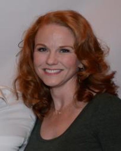 Jennifer Hope Wills Headshot