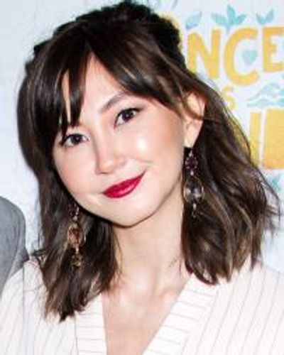 Kimiko Glenn Headshot
