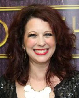 Kirsten Wyatt Headshot