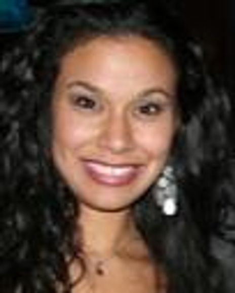 Denise Estrada Headshot