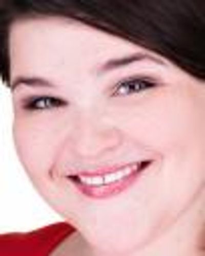 Annie Funke Headshot