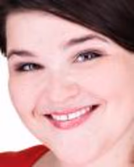 Annie Funke Headshot