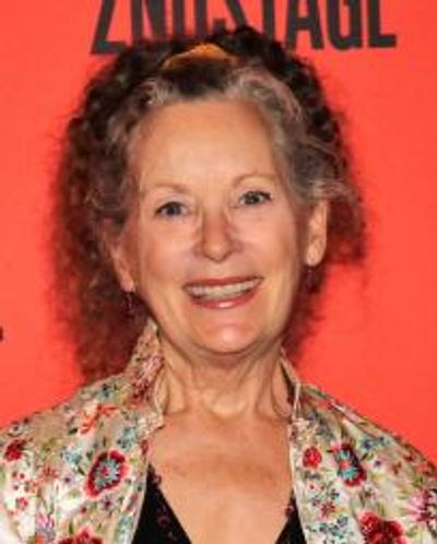 Lizbeth MacKay Headshot