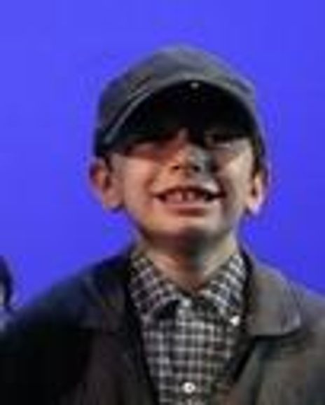 Ari Goldblooom-Helzner Headshot