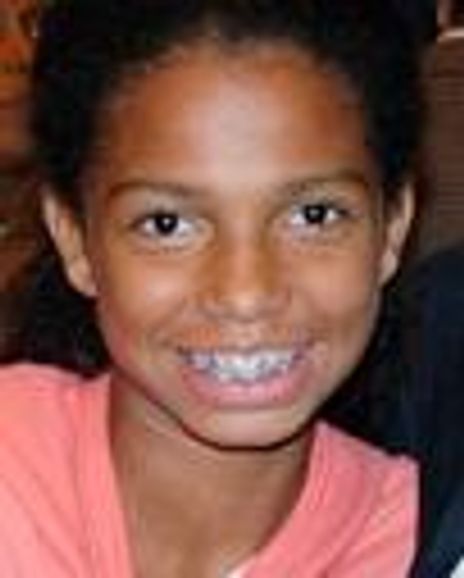 Sienna Jones Headshot