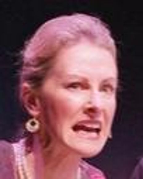 Shannon Holt Headshot