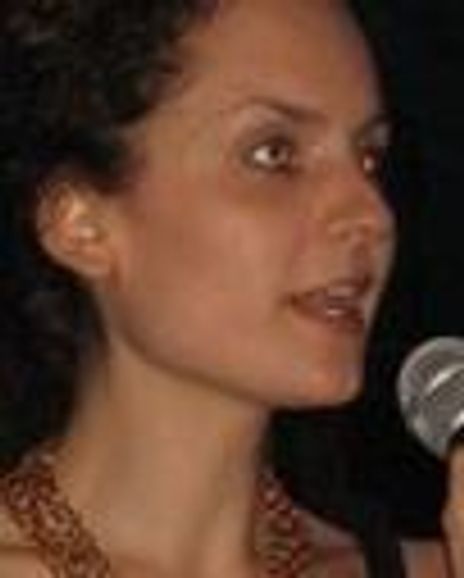 Ruth Aglsaer Headshot