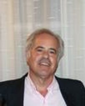 Peter Reznikoff Headshot