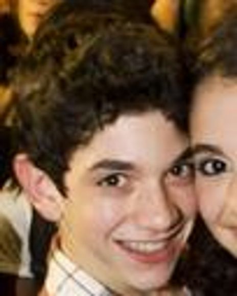 Alberto Calderon Headshot