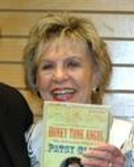 Margo Astrachan Headshot