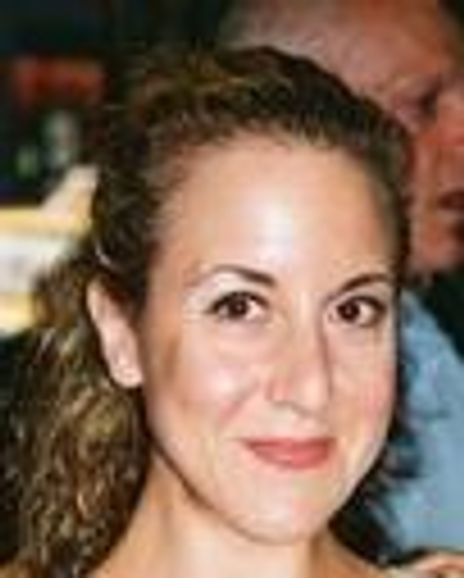 Jenn Harris Headshot
