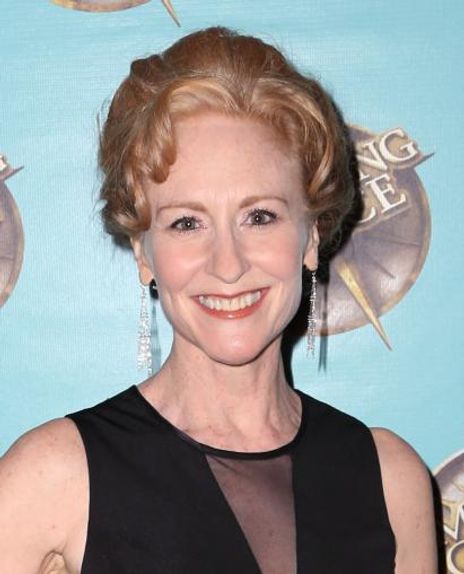 Elizabeth Ward Land Headshot