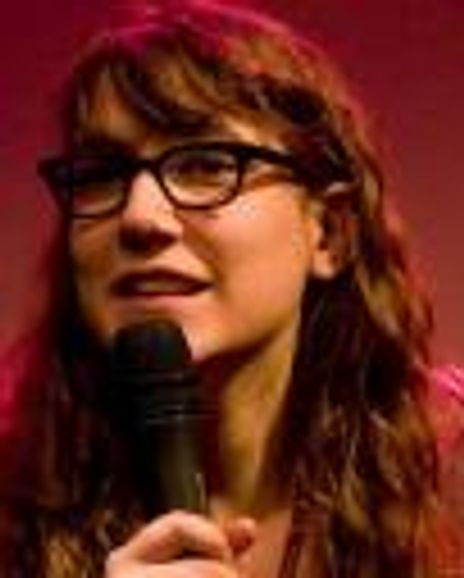 Sara Schaefer Headshot