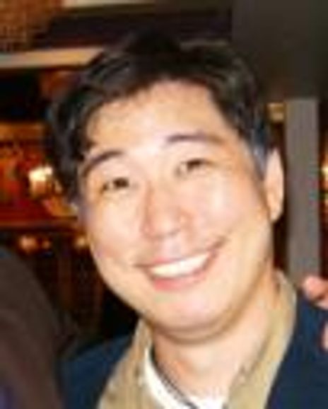Ghuon "Max" Chung Headshot
