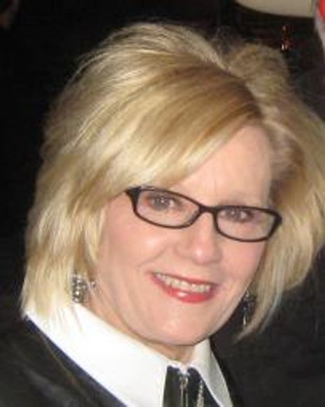 Janet Miller Headshot