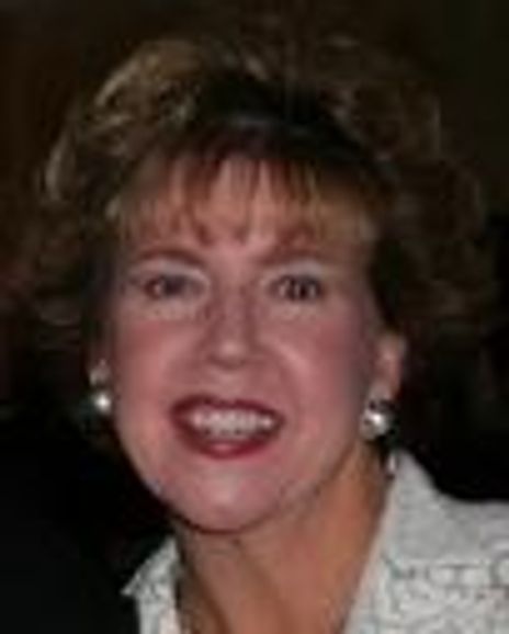 Linda Wagner Headshot