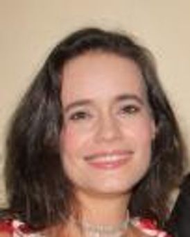 Elizabeth Jasicki Headshot